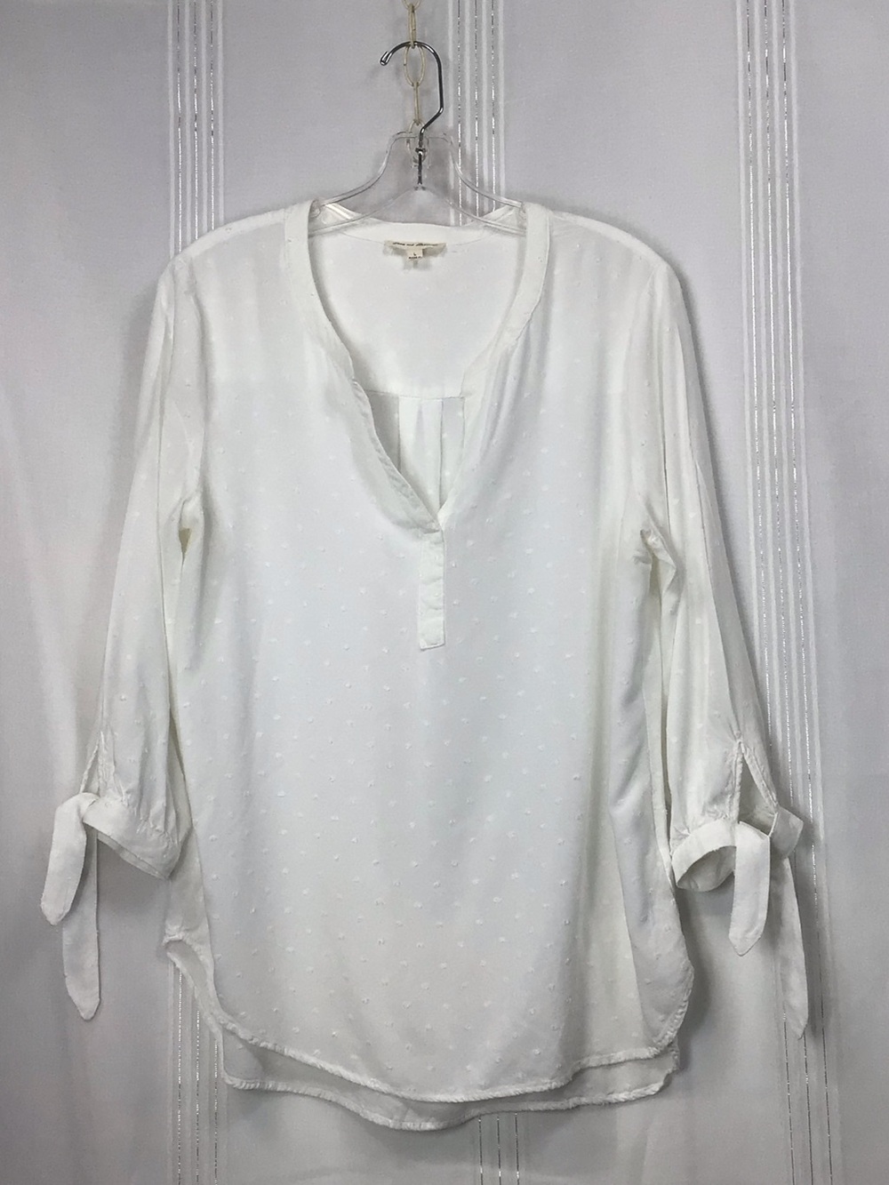 Jane and Delancey Soft White Three Quarter Tie-Sleeve V-Neck Blouse Sz.L